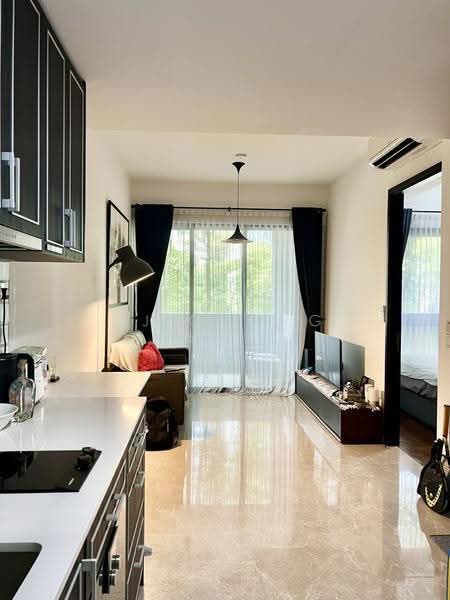 Mayfair Modern, 6 Rifle Range Road, Clementi Park / Upper Bukit Timah, 1 Bedroom, 517 sqft, Condominium For Sale, by JJ Chong 钟佳杰, 500277370 - Living Room - PropertyGuru.com.sg