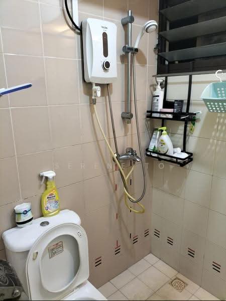 220A Bedok Central, 220A Bedok Central, Bedok / Upper East Coast, Room Rental, 100 sqft, HDB Flat For Rent, by Serene To, 500277382 - Bathroom - PropertyGuru.com.sg