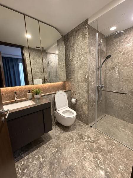 Avenue South Residence, 13 Silat Avenue, Alexandra / Commonwealth, 2 Bedrooms, 689 sqft, Condominium For Sale, by Wee Kuan Hoe (Eugene), 500277393 - Master bathroom - PropertyGuru.com.sg