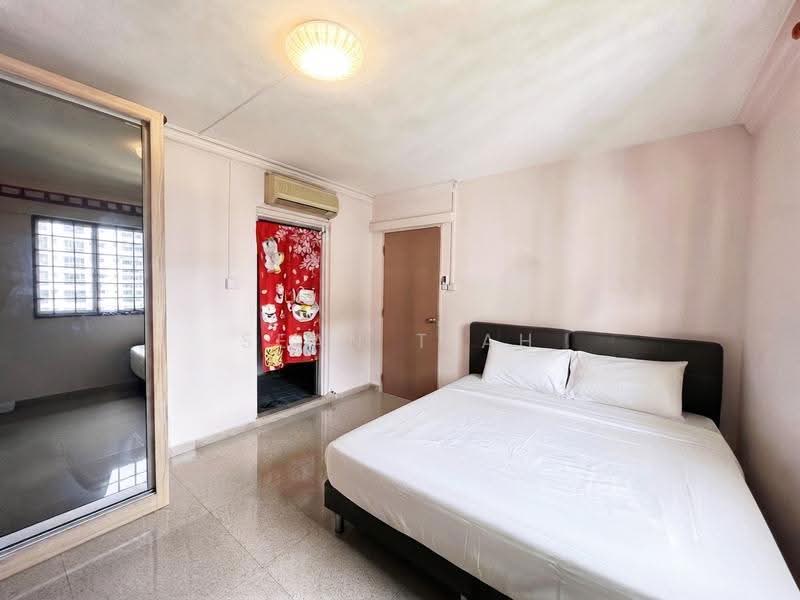 664 Choa Chu Kang Crescent, 664 Choa Chu Kang Crescent, Dairy Farm / Bukit Panjang / Choa Chu Kang, 3 Bedrooms, 1,335 sqft, HDB Flat For Sale, by Sean Tiah, 500277400 - Bedroom - PropertyGuru.com.sg