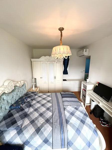 668A Edgefield Plains, 668A Edgefield Plains, Hougang / Punggol / Sengkang, 3 Bedrooms, 1,216 sqft, HDB Flat For Sale, by Alan Lim, 500277403 - Bedroom - PropertyGuru.com.sg