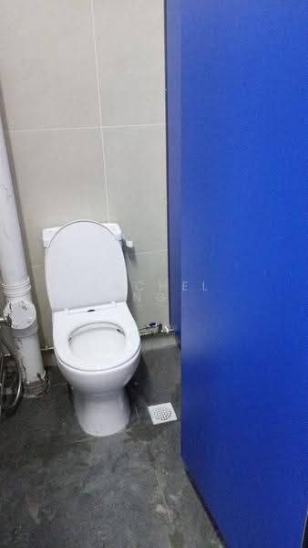 CHEAP Dormitory at Tai Seng area, Shaw road Joo seng tai seng burn road Playfair, Macpherson / Potong Pasir, 500 sqft, Dormitory For Rent, by Rachel ng, 500277404 - Bathroom - CommercialGuru.com.sg