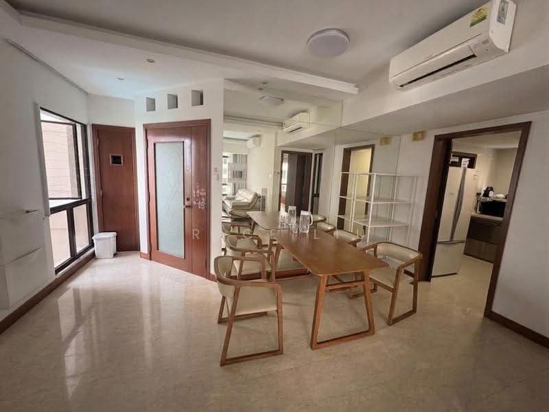 The Mayfair, 1 Jurong East Street 32, Boon Lay / Jurong / Tuas, 3 Bedrooms, 1,227 sqft, Condominium For Rent, by Grace Liu, 500277413 - Dining Room - PropertyGuru.com.sg