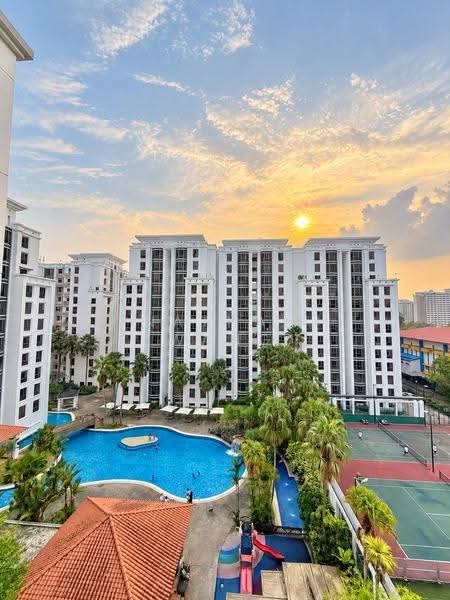 Parkview Apartments, 5 Bukit Batok Street 25, Dairy Farm / Bukit Panjang / Choa Chu Kang, 2 Bedrooms, 980 sqft, Apartment For Sale, by Nathan Wang, 500277415 - PropertyGuru.com.sg