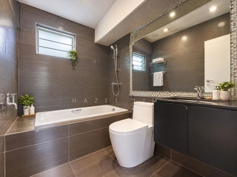 450A Sengkang West Way, 450A Sengkang West Way, Seletar / Yio Chu Kang, 3 Bedrooms, 990 sqft, HDB Flat For Sale, by Hazel Lim, 500277429 - Bathroom - PropertyGuru.com.sg