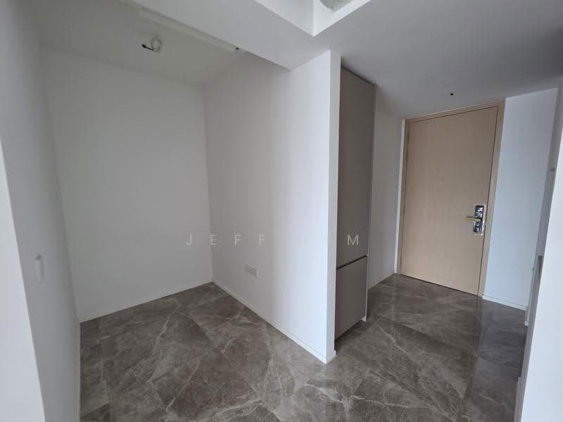 Pinetree Hill, 30 Pine Grove, Clementi Park / Upper Bukit Timah, 2 Bedrooms, 797 sqft, Condominium For Rent, by Jeff Lim, 500277434 - Entrance - PropertyGuru.com.sg
