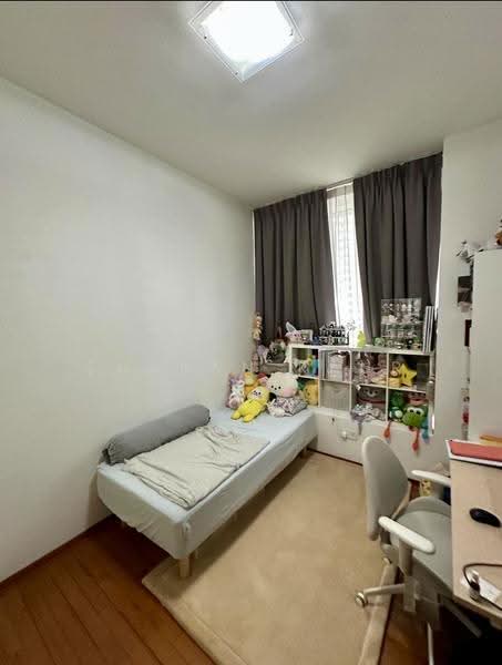 Helios Residences, 17 Cairnhill Circle, Orchard / River Valley, 2 Bedrooms, 1,281 sqft, Condominium For Rent, by Sharan Kaur, 500277437 - Bedroom - PropertyGuru.com.sg