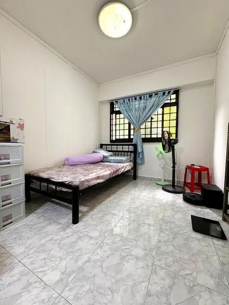 334 Sembawang Close, 334 Sembawang Close, Sembawang / Yishun, 4 Bedrooms, 1,249 sqft, HDB Flat For Sale, by Alan Lim, 500277439 - Bedroom - PropertyGuru.com.sg