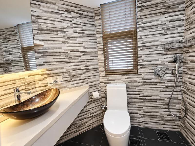 Orchid Park Condominium, 95 Yishun Street 81, Sembawang / Yishun, 3 Bedrooms, 1,141 sqft, Condominium For Sale, by Jennifer Low, 500277450 - Master Bathroom - PropertyGuru.com.sg