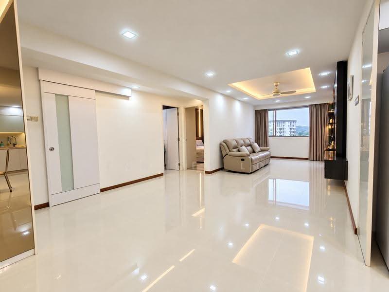 Orchid Park Condominium, 95 Yishun Street 81, Sembawang / Yishun, 3 Bedrooms, 1,141 sqft, Condominium For Sale, by Jennifer Low, 500277450 - Living Room - PropertyGuru.com.sg
