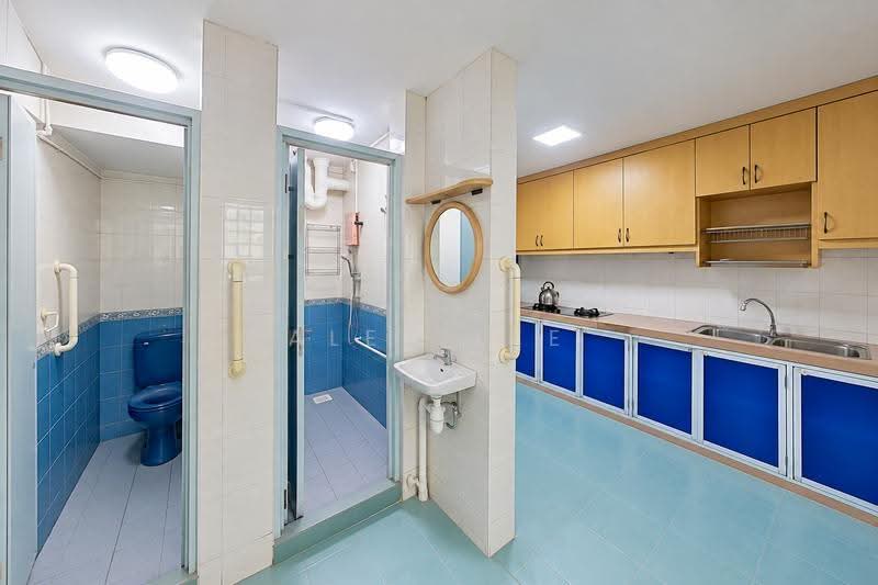 23B Queen's Close, 23B Queen's Close, Alexandra / Commonwealth, 3 Bedrooms, 1,119 sqft, HDB Flat For Sale, by Alex Lee, 500277451 - Kitchen - PropertyGuru.com.sg