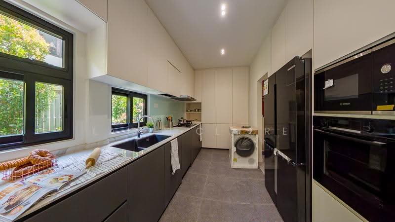 Vanda Avenue / Vanda Drive / Vanda Avenue Crescent / Vanda Road, Newton / Novena, 6 Bedrooms, 8,605 sqft, Semi-Detached House For Rent, by Ladyy Claire, 500277455 - Kitchen - PropertyGuru.com.sg