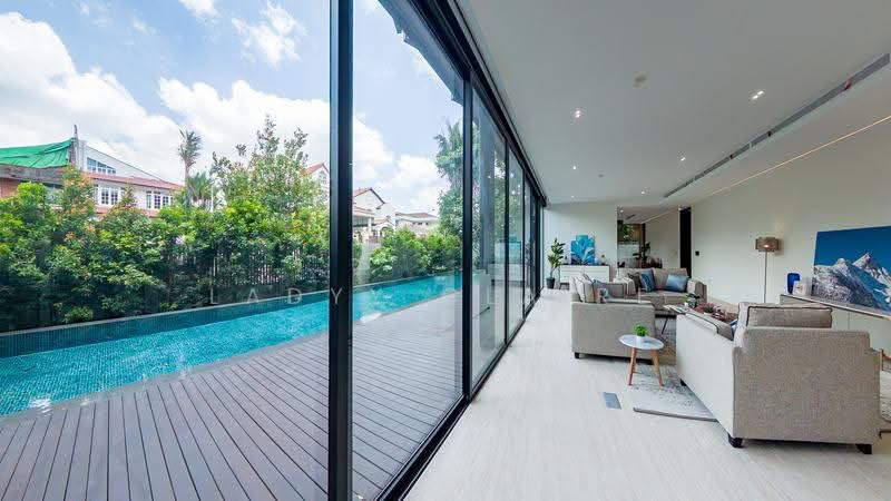 Vanda Avenue / Vanda Drive / Vanda Avenue Crescent / Vanda Road, Newton / Novena, 6 Bedrooms, 8,605 sqft, Semi-Detached House For Rent, by Ladyy Claire, 500277455 - Living Room - PropertyGuru.com.sg