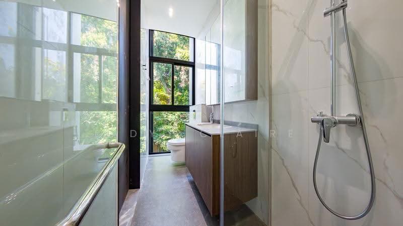 Vanda Avenue / Vanda Drive / Vanda Avenue Crescent / Vanda Road, Newton / Novena, 6 Bedrooms, 8,605 sqft, Semi-Detached House For Rent, by Ladyy Claire, 500277455 - Bathroom - PropertyGuru.com.sg