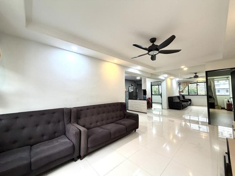 444 Hougang Avenue 8, 444 Hougang Avenue 8, Hougang / Punggol / Sengkang, 3 Bedrooms, 1,130 sqft, HDB Flat For Sale, by Alex Tan, 500277463 - Living Room - PropertyGuru.com.sg