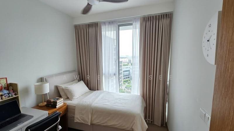 Penrose, 20 Sims Drive, Eunos / Geylang / Paya Lebar, 4 Bedrooms, 1,389 sqft, Condominium For Sale, by Lawrence See, 500277465 - Bedroom - PropertyGuru.com.sg