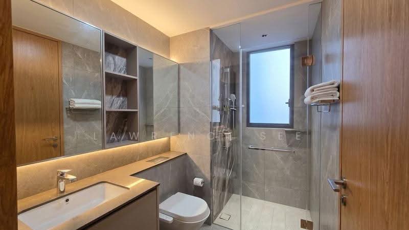 Penrose, 20 Sims Drive, Eunos / Geylang / Paya Lebar, 4 Bedrooms, 1,389 sqft, Condominium For Sale, by Lawrence See, 500277465 - Bathroom - PropertyGuru.com.sg