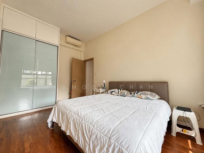 Tierra Vue, 40 Saint Patrick's Road, East Coast / Marine Parade, 2 Bedrooms, 947 sqft, Condominium For Sale, by Desmond Chan, 500277479 - Bedroom - PropertyGuru.com.sg
