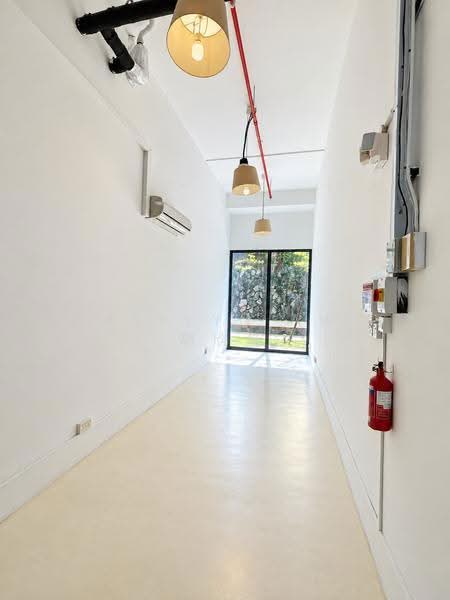 The Promenade @ Pelikat, 189 Jalan Pelikat, Hougang / Punggol / Sengkang, 237 sqft, Shop / Shophouse For Sale, by Ashlyn Aw 胡欣慧, 500277481 - Mock up of Bare Unit - CommercialGuru.com.sg
