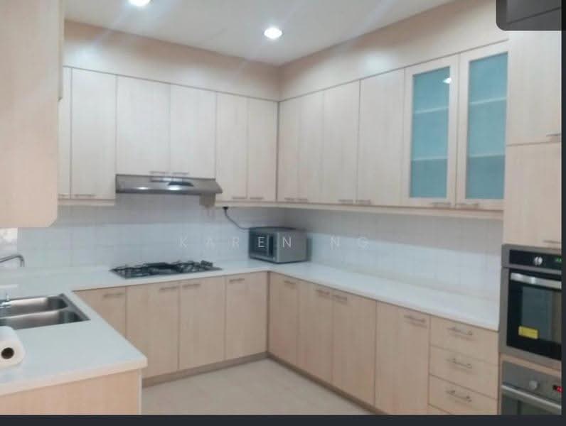 Leonie Condotel, 2 Leonie Hill Road, Orchard / River Valley, 4 Bedrooms, 4,843 sqft, Condominium For Rent, by Karen Ng, 500277487 - Kitchen - PropertyGuru.com.sg