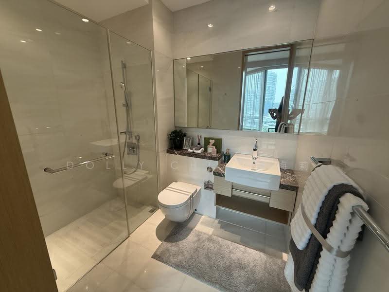 Cliveden at Grange, 100 Grange Road, Tanglin / Holland / Bukit Timah, 4 Bedrooms, 2,842 sqft, Condominium For Sale, by Dolly Chia 谢梅莉, 500277501 - Bathroom - PropertyGuru.com.sg