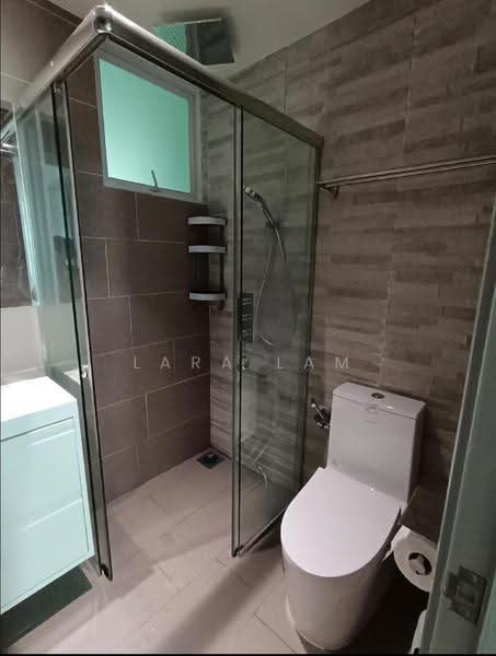 Cherry Gardens, 61 Lorong Lew Lian, Hougang / Punggol / Sengkang, Room Rental, 150 sqft, Condominium For Rent, by Lara Lam, 500277512 - Bathroom - PropertyGuru.com.sg