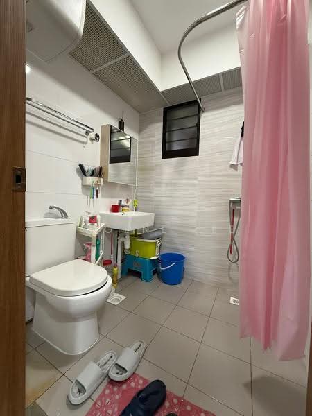 799A Woodlands Drive 60, 799A Woodlands Drive 60, Admiralty / Woodlands, 2 Bedrooms, 732 sqft, HDB Flat For Sale, by Eugene Lee, 500277526 - Bathroom - PropertyGuru.com.sg