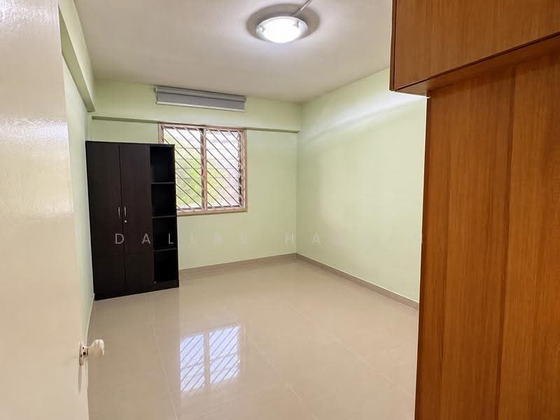 155 Ang Mo Kio Avenue 4, 155 Ang Mo Kio Avenue 4, Ang Mo Kio / Bishan / Thomson, 2 Bedrooms, 732 sqft, HDB Flat For Sale, by Dallas Hassan, 500277538 - Bedroom - PropertyGuru.com.sg