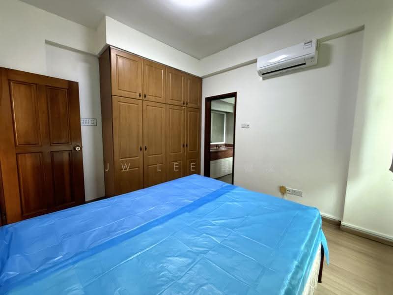 Changi Court, 706 Upper Changi Road East, Bedok / Upper East Coast, 2 Bedrooms, 969 sqft, Condominium For Rent, by JW Lee 李健汶, 500277544 - Bedroom - PropertyGuru.com.sg