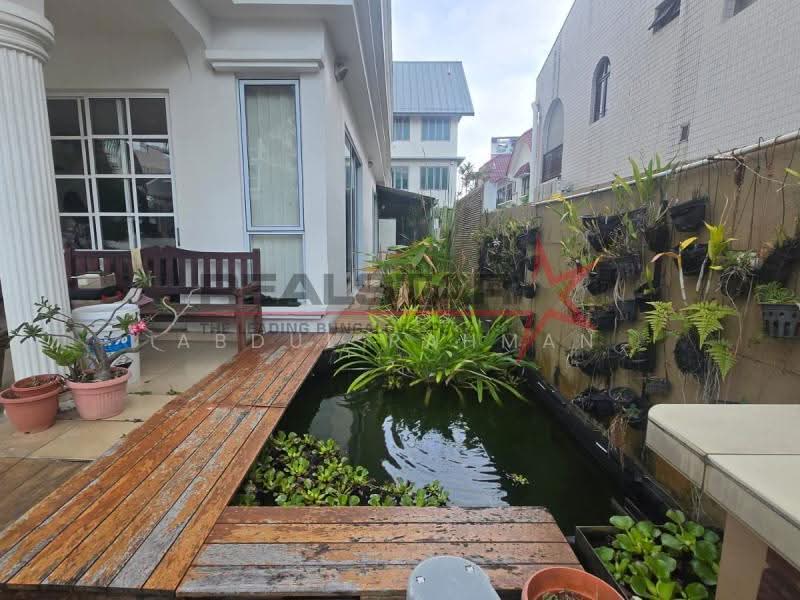 REGULAR PLOT 3.5-STY BUNGALOW @ STILL ROAD VICINITY, East Coast / Marine Parade, 10+ Bedrooms, 7,000 sqft, Bungalow House For Sale, by Abdul Rahman, 500277547 - Exterior - PropertyGuru.com.sg
