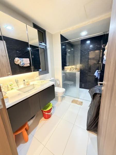 Palm Isles, 42 Flora Drive, Changi Airport / Changi Village, 1 Bedroom, 517 sqft, Condominium For Sale, by Jimmy Lye, 500277548 - Bathroom - PropertyGuru.com.sg