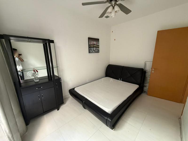 Hillcrest Villa, 1U Hillcrest Road, Newton / Novena, 4 Bedrooms, 3,078 sqft, Cluster House For Sale, by Dave Tan, 500277553 - Bedroom - PropertyGuru.com.sg