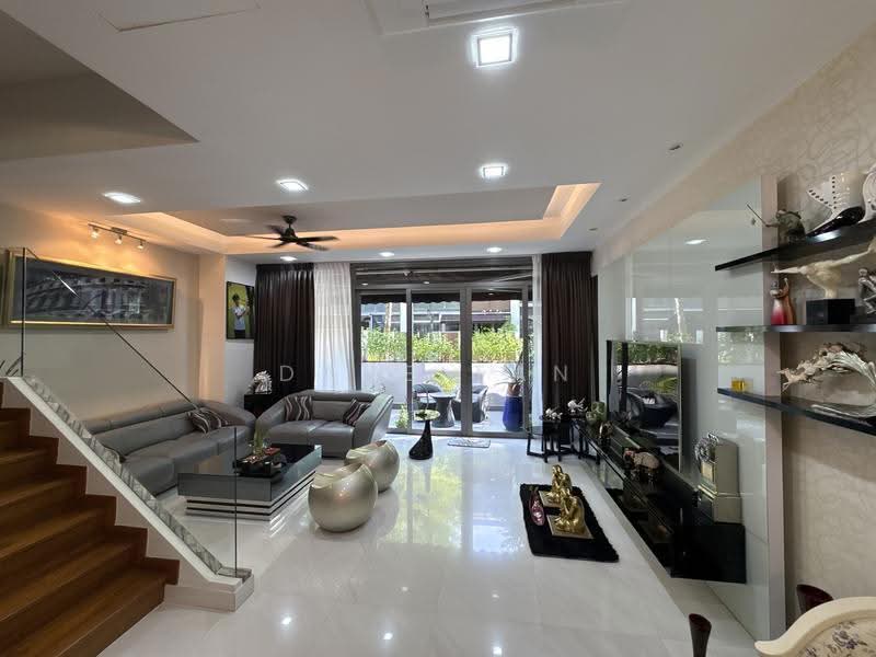 Hillcrest Villa, 1U Hillcrest Road, Newton / Novena, 4 Bedrooms, 3,078 sqft, Cluster House For Sale, by Dave Tan, 500277553 - Living Room - PropertyGuru.com.sg