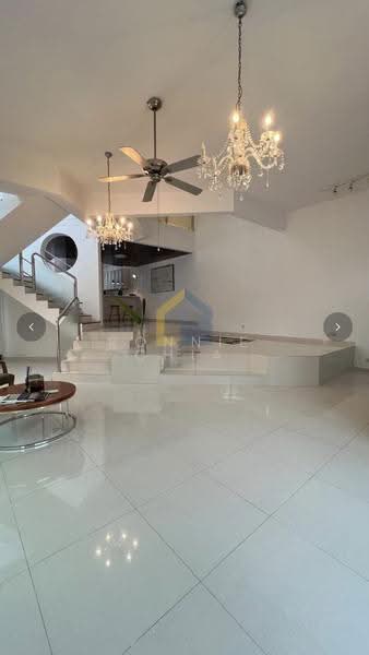 Jalan Tua Kong / Elite Park Avenue, East Coast / Marine Parade, 5 Bedrooms, 2,928 sqft, Semi-Detached House For Sale, by Ronnie Chia, 500277571 - Living Room - PropertyGuru.com.sg