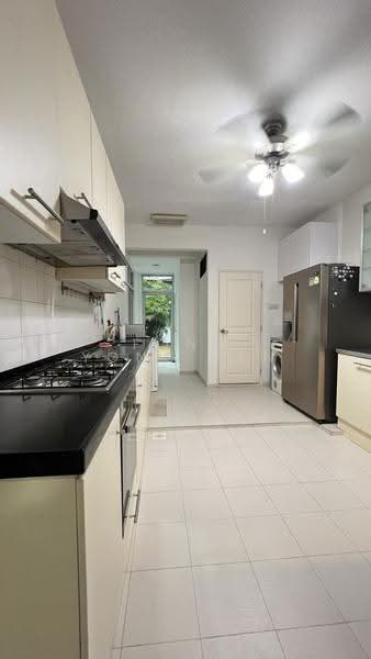 V.A.L.U.E Buy Land Suitable For A&A Or Rebuild At Siglap Estate!, Figaro Street / Jalan Tua Kong / Jalan Ulu Siglap, East Coast / Marine Parade, 5 Bedrooms, 2,928 sqft, Semi-Detached House For Sale, by Fong Yong Ten, 500277580 - Kitchen - PropertyGuru.com.sg