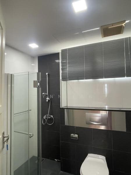 Palm Spring, 18 Ewe Boon Road, Tanglin / Holland / Bukit Timah, 5 Bedrooms, 2,928 sqft, Condominium For Sale, by Lynn Pan, 500277594 - Bathroom - PropertyGuru.com.sg