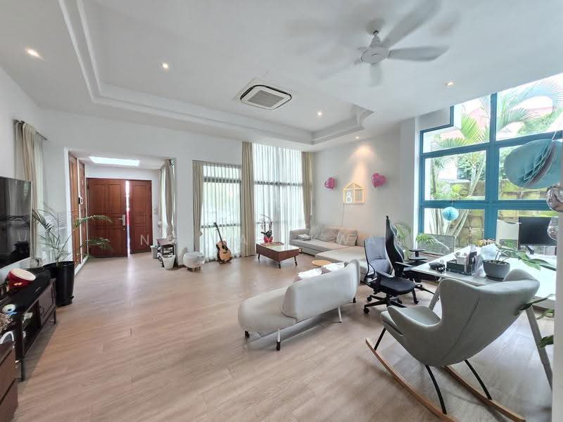 Cheap! 3 Storey Detached! Near NUS! Rare Location! In Great Southern Waterfront, PASIR PANJANG ROAD, Kent Ridge Drive, Buona Vista / West Coast / Clementi New Town, 6 Bedrooms, 5,113 sqft, Detached House For Sale, by Ng Lay Kwan, 500277596 - Living Room - PropertyGuru.com.sg