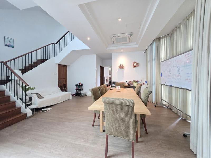 Cheap! 3 Storey Detached! Near NUS! Rare Location! In Great Southern Waterfront, PASIR PANJANG ROAD, Kent Ridge Drive, Buona Vista / West Coast / Clementi New Town, 6 Bedrooms, 5,113 sqft, Detached House For Sale, by Ng Lay Kwan, 500277596 - Interior - PropertyGuru.com.sg