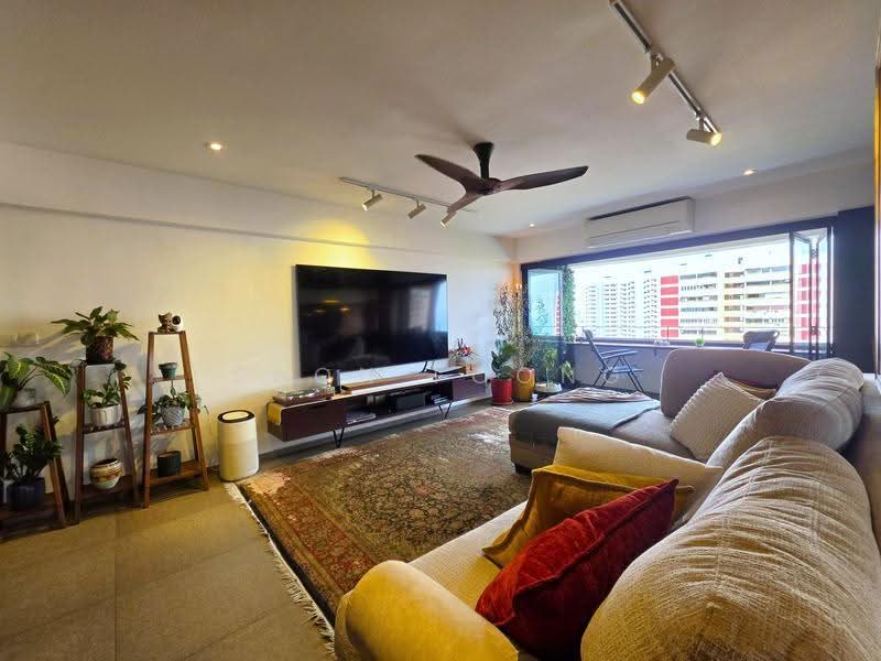 Neptune Court, 8 Marine Vista, East Coast / Marine Parade, 3 Bedrooms, 1,270 sqft, Apartment For Sale, by Shon Foong, 500277597 - Living Room - PropertyGuru.com.sg