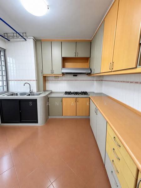 947 Jurong West Street 91, 947 Jurong West Street 91, Boon Lay / Jurong / Tuas, 4 Bedrooms, 1,421 sqft, HDB Flat For Sale, by Shania Kok, 500277601 - Kitchen - PropertyGuru.com.sg