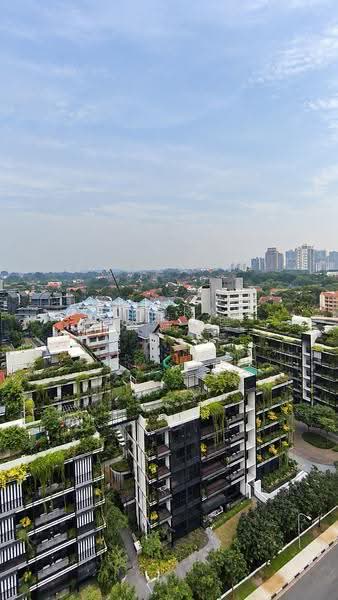 One Jervois, 3 Jervois Close, Tanglin / Holland / Bukit Timah, 5 Bedrooms, 2,777 sqft, Condominium For Sale, by Deborah Lu 陆滢滢, 500277609 - Balcony views 2 - PropertyGuru.com.sg