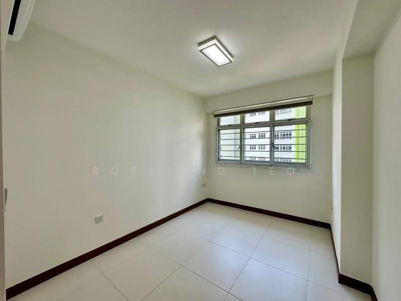 523B Tampines Central 7, 523B 523B, Pasir Ris / Tampines, 2 Bedrooms, 721 sqft, HDB Flat For Sale, by Rosalind Teo, 500277615 - PropertyGuru.com.sg