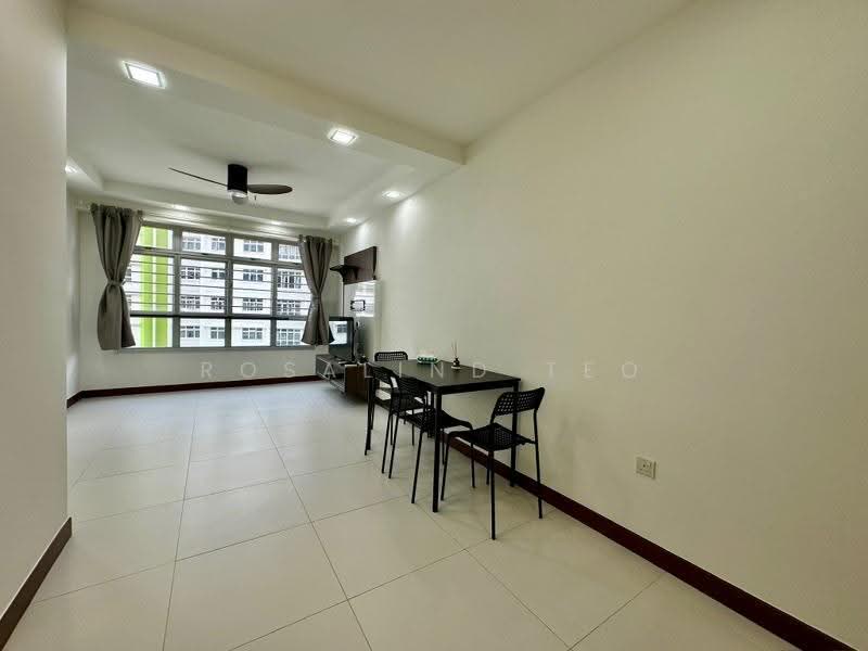 523B Tampines Central 7, 523B 523B, Pasir Ris / Tampines, 2 Bedrooms, 721 sqft, HDB Flat For Sale, by Rosalind Teo, 500277615 - PropertyGuru.com.sg