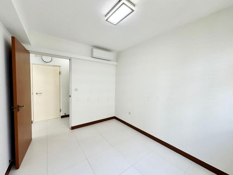 523B Tampines Central 7, 523B 523B, Pasir Ris / Tampines, 2 Bedrooms, 721 sqft, HDB Flat For Sale, by Rosalind Teo, 500277615 - PropertyGuru.com.sg