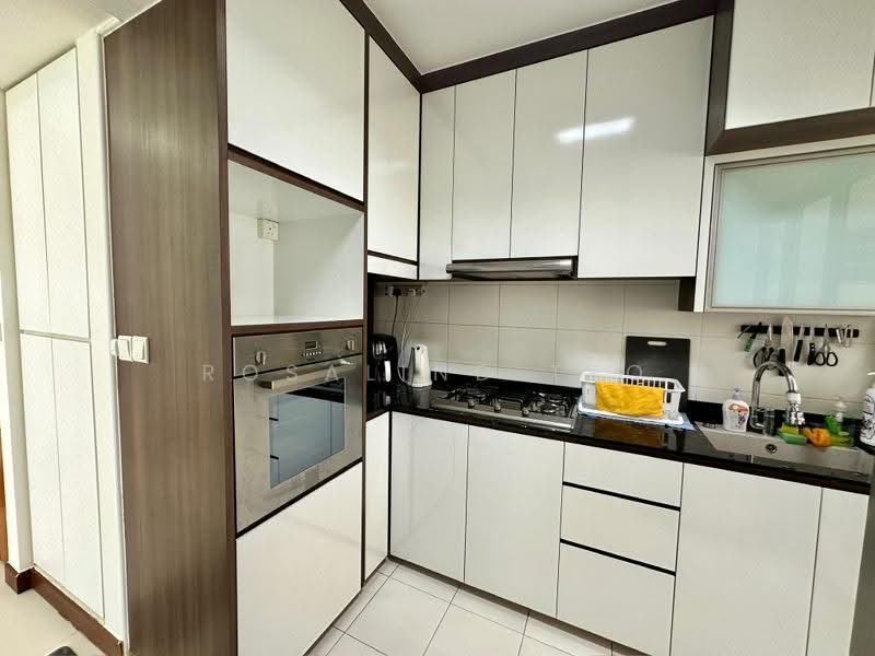 523B Tampines Central 7, 523B 523B, Pasir Ris / Tampines, 2 Bedrooms, 721 sqft, HDB Flat For Sale, by Rosalind Teo, 500277615 - PropertyGuru.com.sg