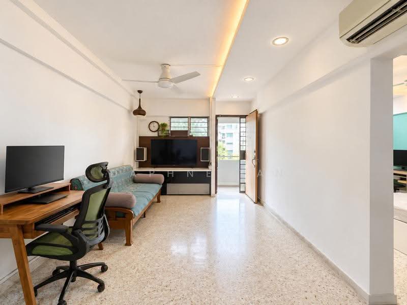 375 Clementi Avenue 4, 375 Clementi Avenue 4, Buona Vista / West Coast / Clementi New Town, 2 Bedrooms, 721 sqft, HDB Flat For Sale, by Daphne Tan, 500277632 - PropertyGuru.com.sg