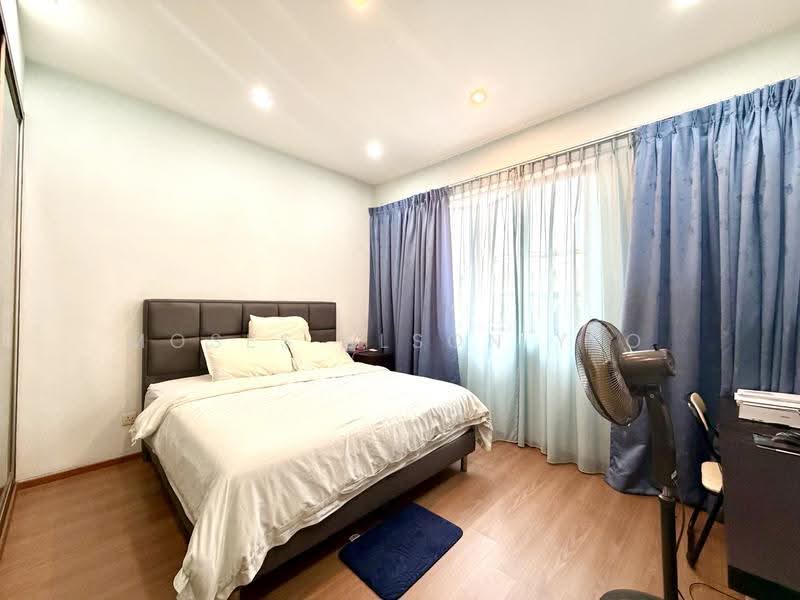 C.H.E.A.P Freehold Terrace For Sale D05, Buona Vista / West Coast / Clementi New Town, 5 Bedrooms, 3,000 sqft, Terraced House For Sale, by Moses Elson Yeo, 500277642 - Bedroom - PropertyGuru.com.sg