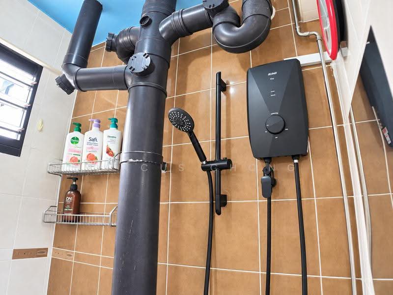 113 Woodlands Street 13, 113 Woodlands Street 13, Admiralty / Woodlands, Room Rental, 100 sqft, HDB Flat For Rent, by Marcus Chong, 500277644 - Bathroom - PropertyGuru.com.sg