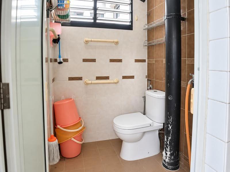 113 Woodlands Street 13, 113 Woodlands Street 13, Admiralty / Woodlands, Room Rental, 100 sqft, HDB Flat For Rent, by Marcus Chong, 500277644 - Bathroom - PropertyGuru.com.sg