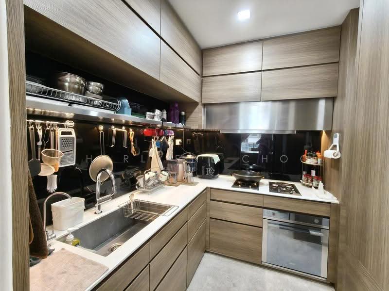 Echelon, 7 Alexandra View, Alexandra / Commonwealth, 3 Bedrooms, 1,292 sqft, Condominium For Sale, by Charlyene Choo 朱慧玲, 500277647 - PropertyGuru.com.sg